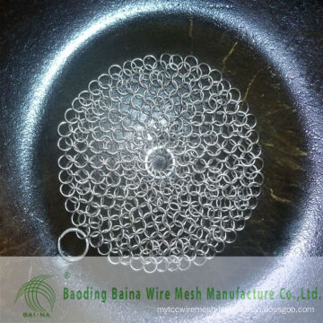 2015 Alibaba china supply SS316 chainmail scrubber cast iron pan cleaner
